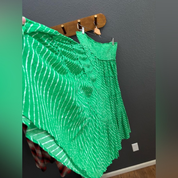 LAUREN Ralph Lauren - Vibrant Green Tiered A-Line/Full Skirt (crepe, gauze) - Picture 3 of 10